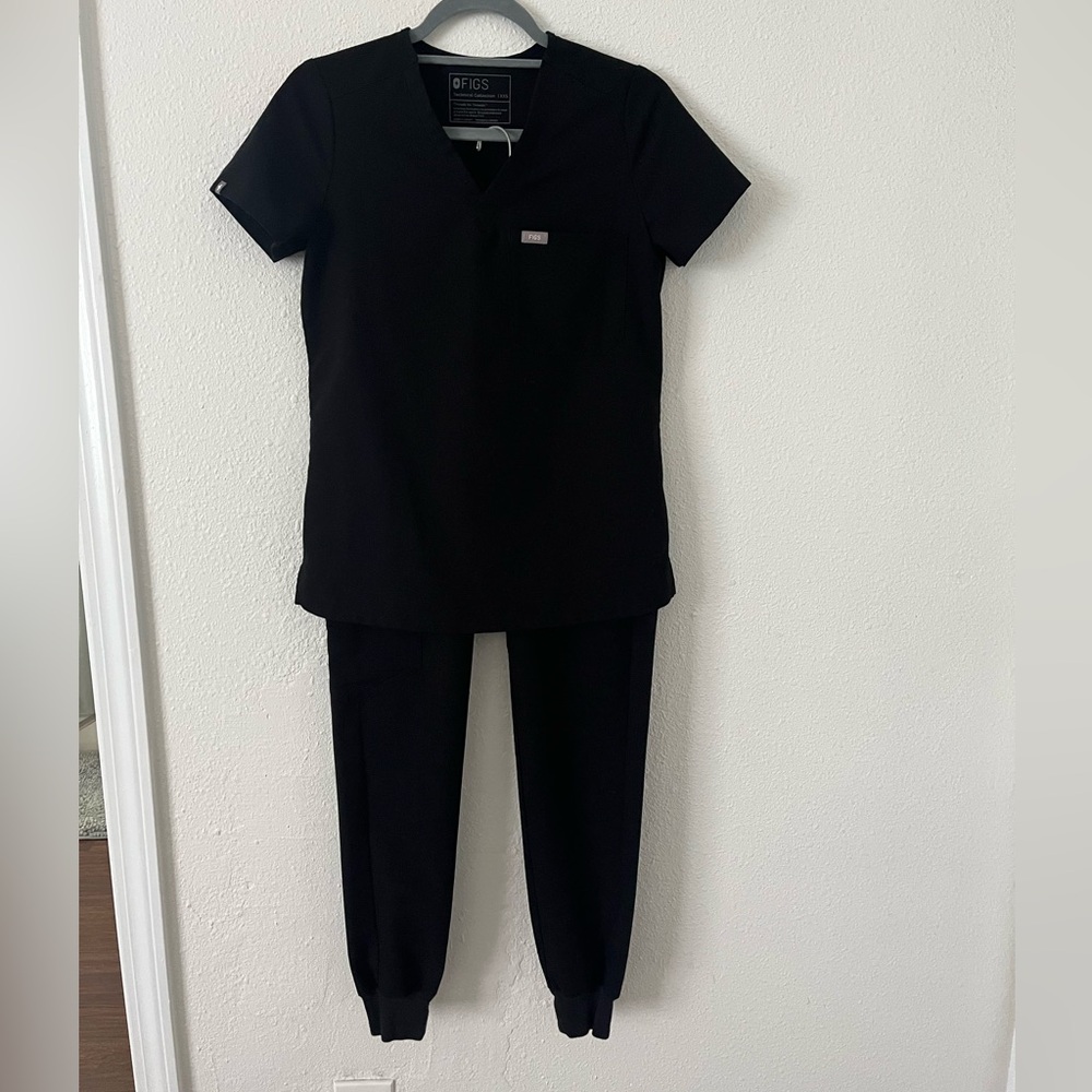 Figs Jogger Scrub Set
